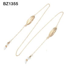 Load image into Gallery viewer, Fashion Acrylic Crystal Glasses Neck Strap Chain Acrylic Crystal Black Beads Eyeglasses Necklace Metal Sunglasses Cord Lanyard